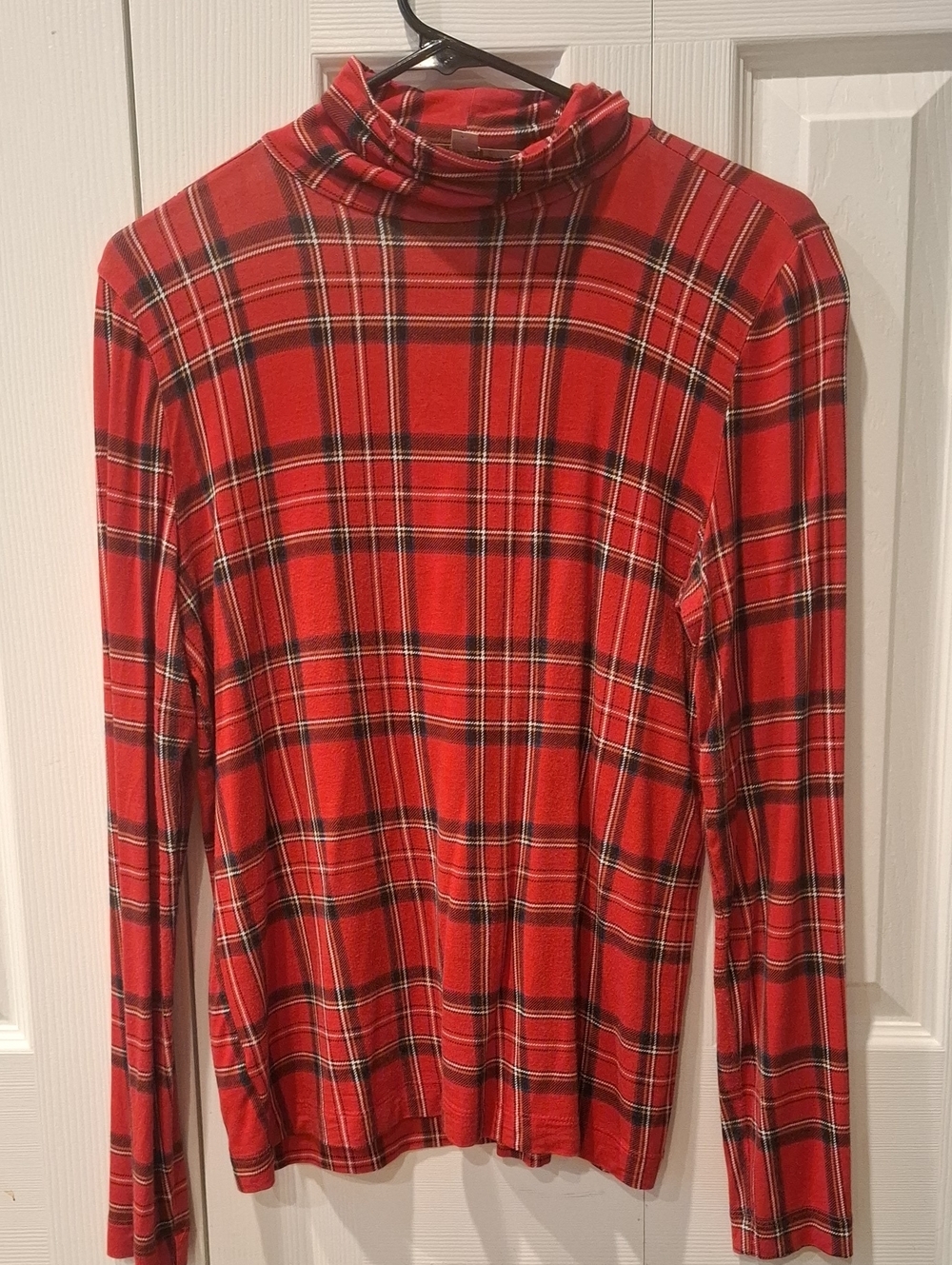 Women’s Red Plaid Long-Sleeve Turtleneck Top